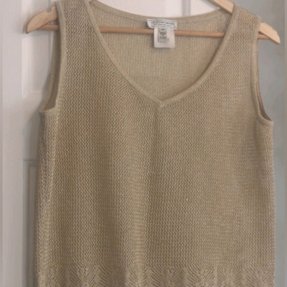 ST JOHN gold tank